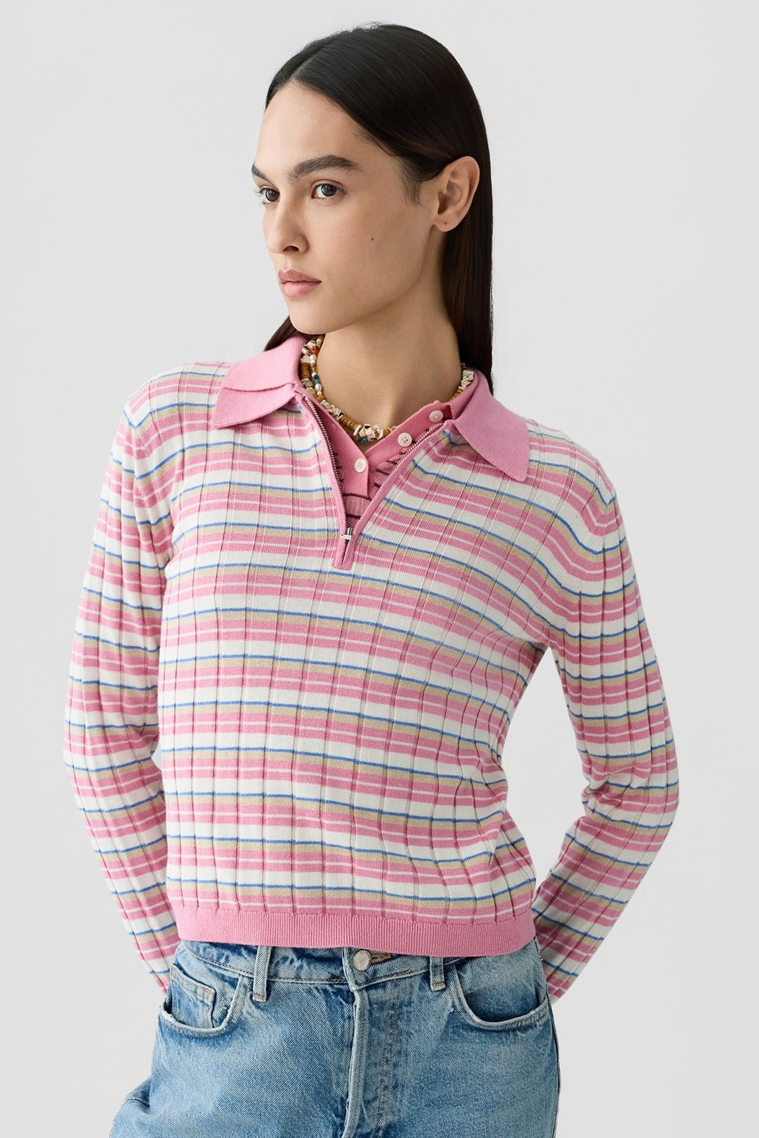 Damespoloshirt met ruitpatroon in pastelkleuren, casual stijl, voor dames.
