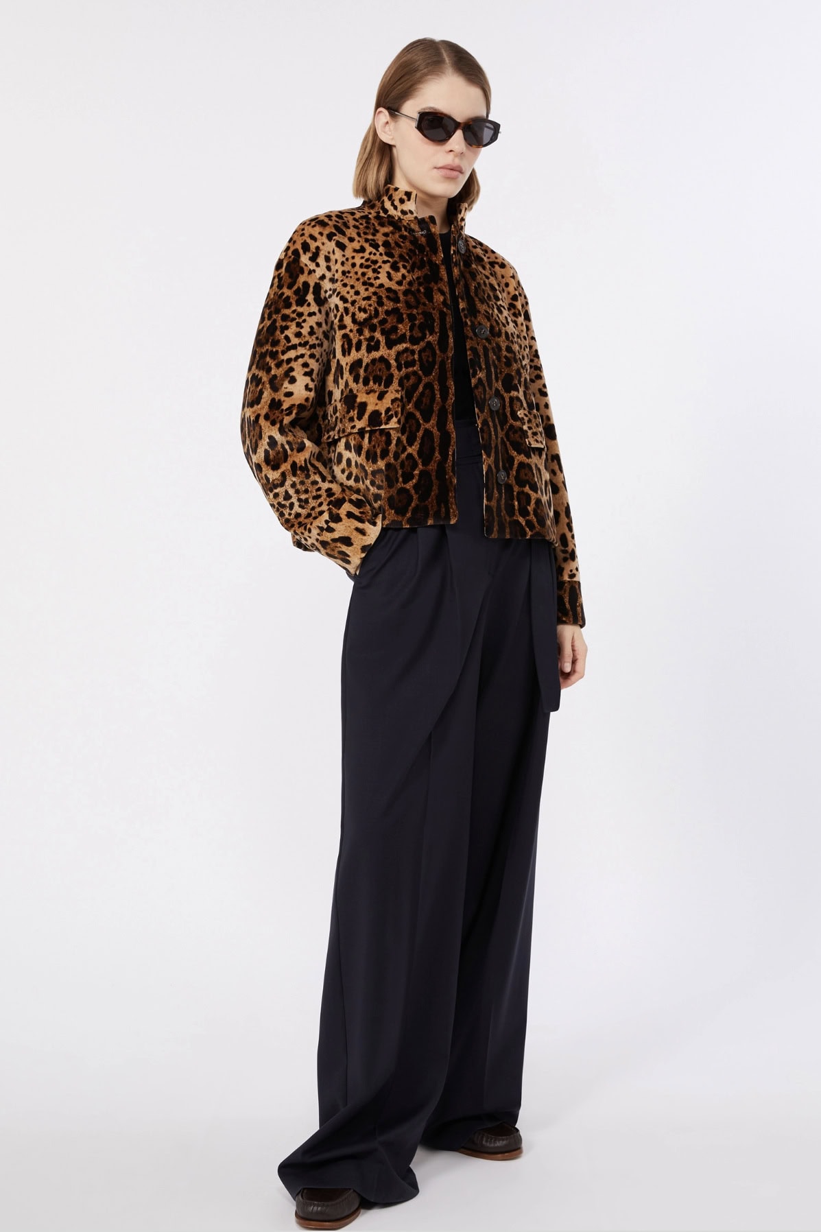 Sirocco dierenprint jas voor dames met oversized pasvorm en luxe uitstraling.